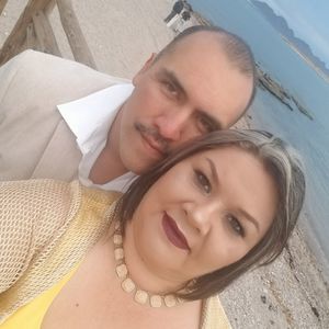 Meet your Posher, Dinorah